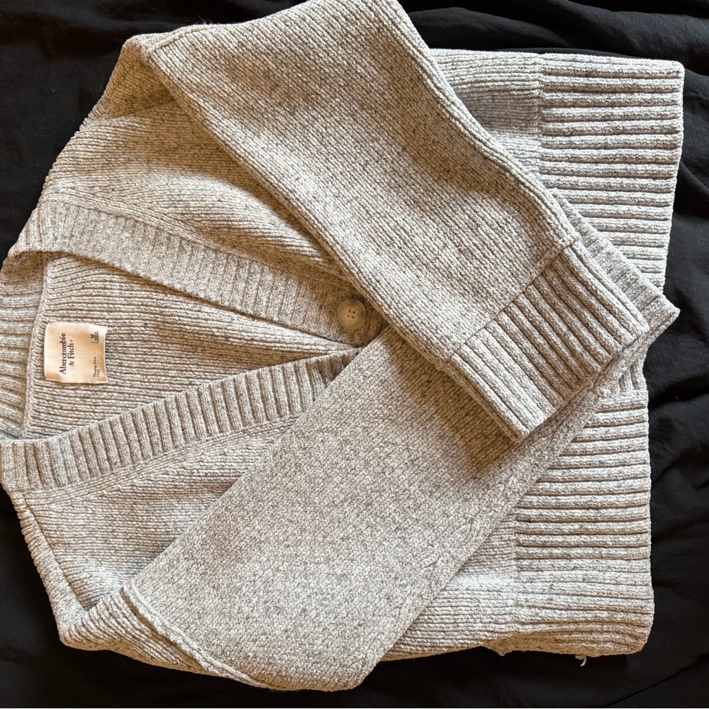 Abercrombie Gray Cardigan Sweater